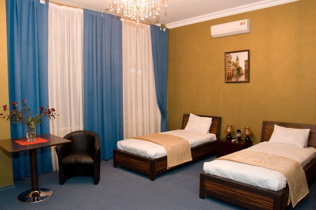 Platinum Hotel Zaporizhia Exterior foto